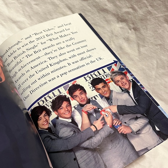 Bundle of 4 One Direction books! - Picture 12 of 16
